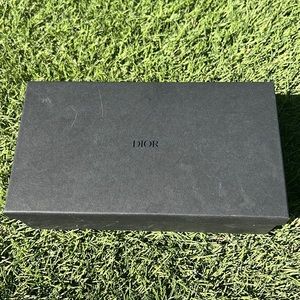 Dior sunglasses color beige square brand new no scratches